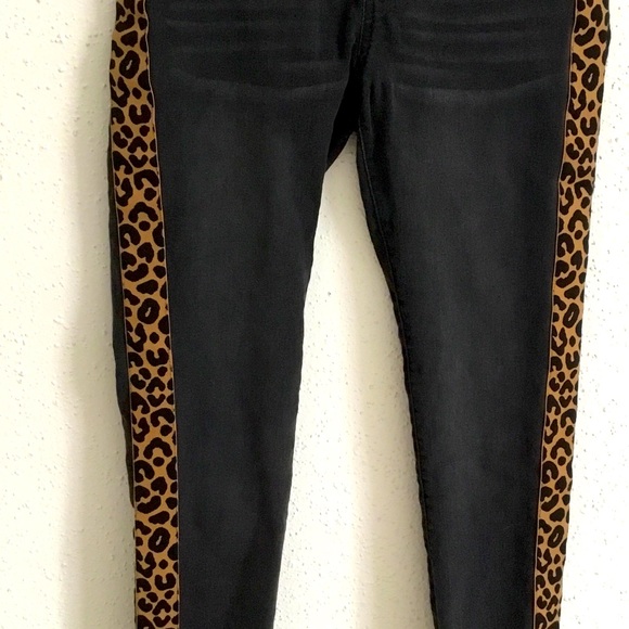 32—GRAY COLOR LEVI’S JEANS - Picture 4 of 11